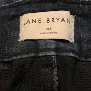 Lane Bryant Midnight Blue Denim 26S
High rise Tighter Tummy Straight Leg